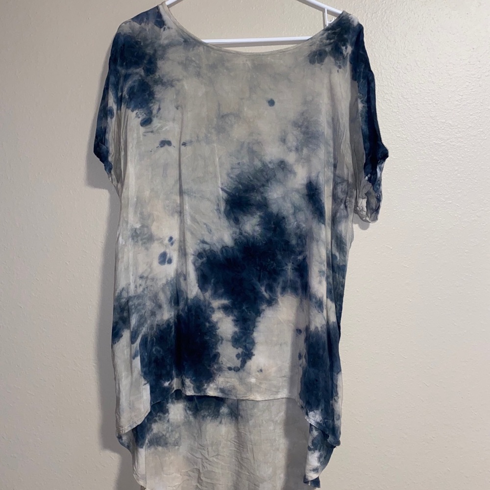 UO tie die shirt